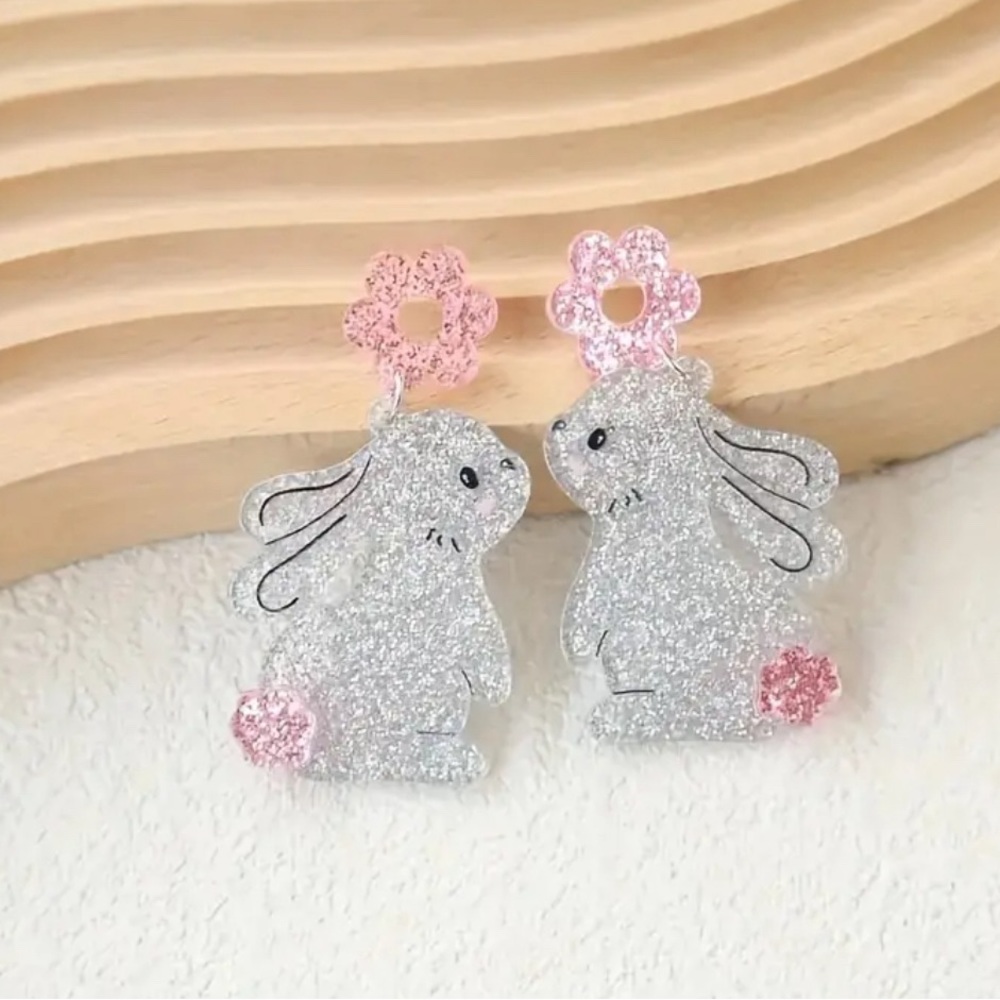 NWT Easter Shiny Silver Rabbit Acrylic Cute Ladies‎ Drop Earrings